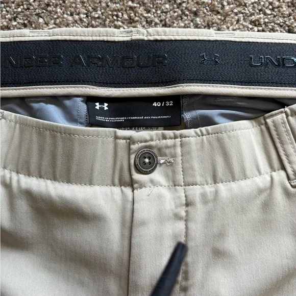 Men’s Under Armour Golf Pants - Picture 2 of 3